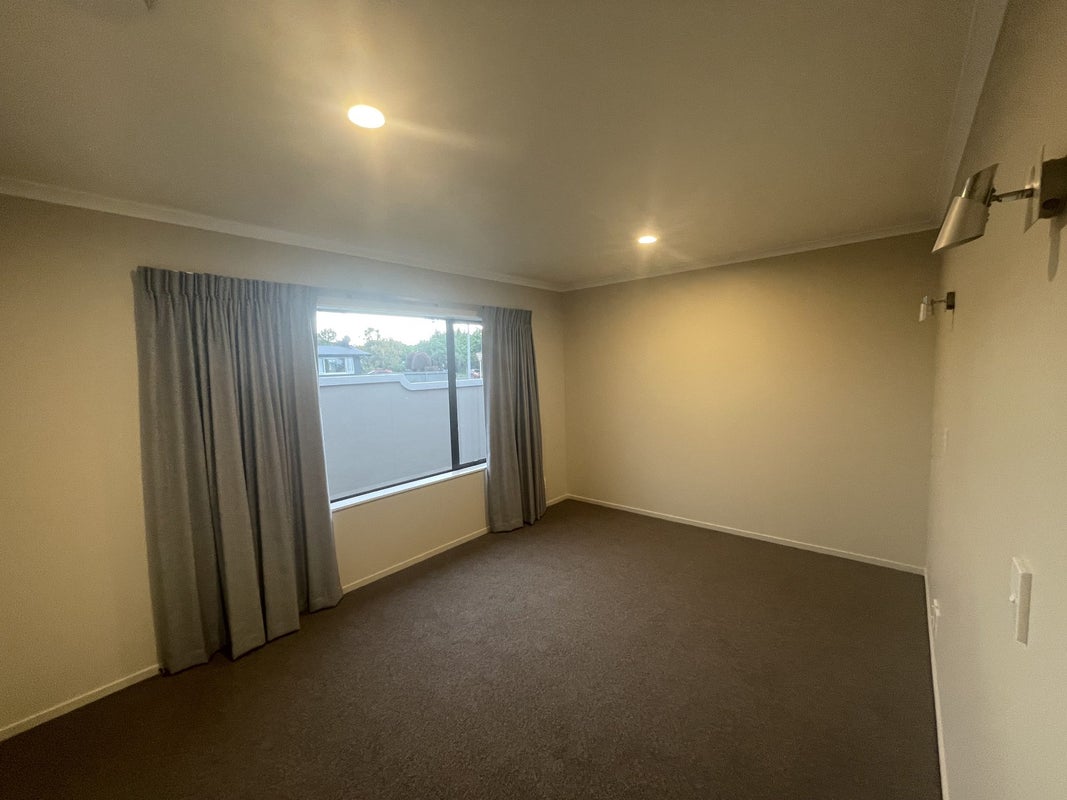 74 Avenue Road, Greenmeadows, Napier - Carousel 10