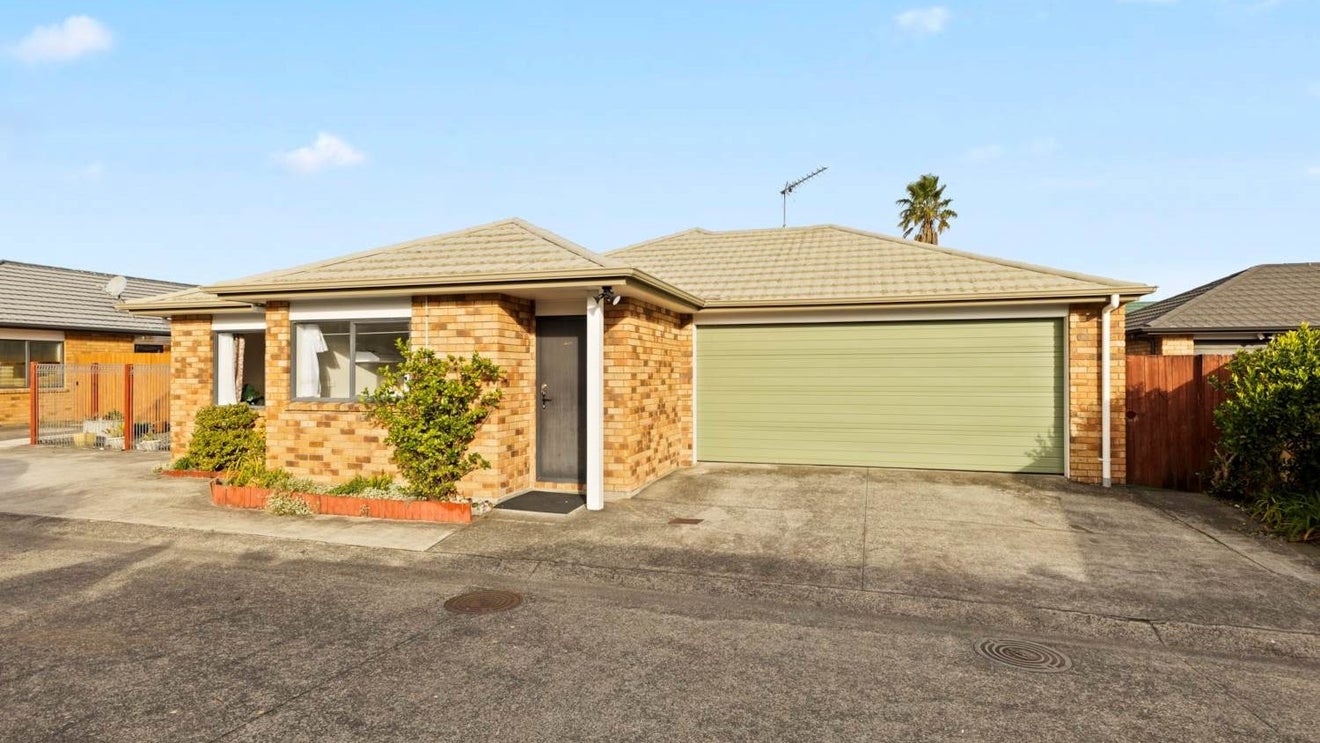 54B Takanini School Road, Takanini, Auckland - Carousel 1