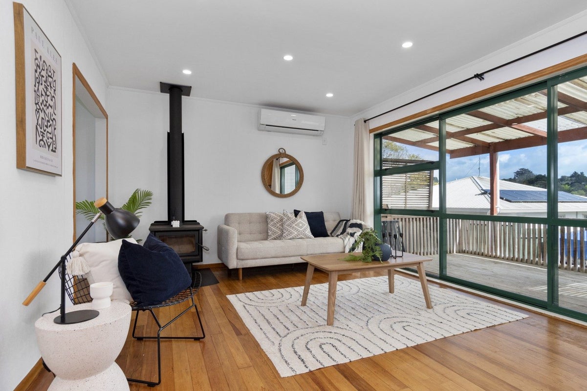 7 Laurence Street, Gate Pa, Tauranga - Carousel 2