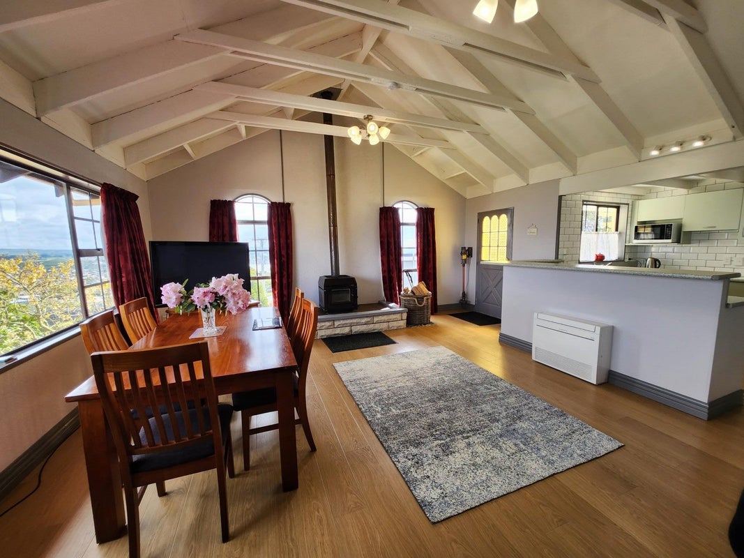 3 Bywell Street, South Hill, Oamaru - Carousel 2