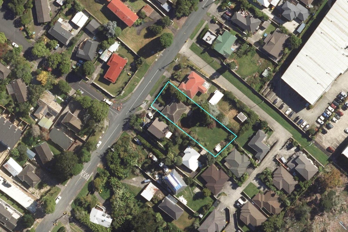 43 Brandon Road, Glen Eden, Waitakere City, Auckland - Carousel 2