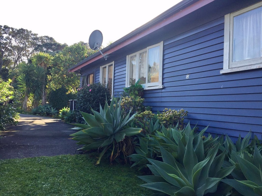23 Page Point, Mellons Bay, Auckland - Carousel 2