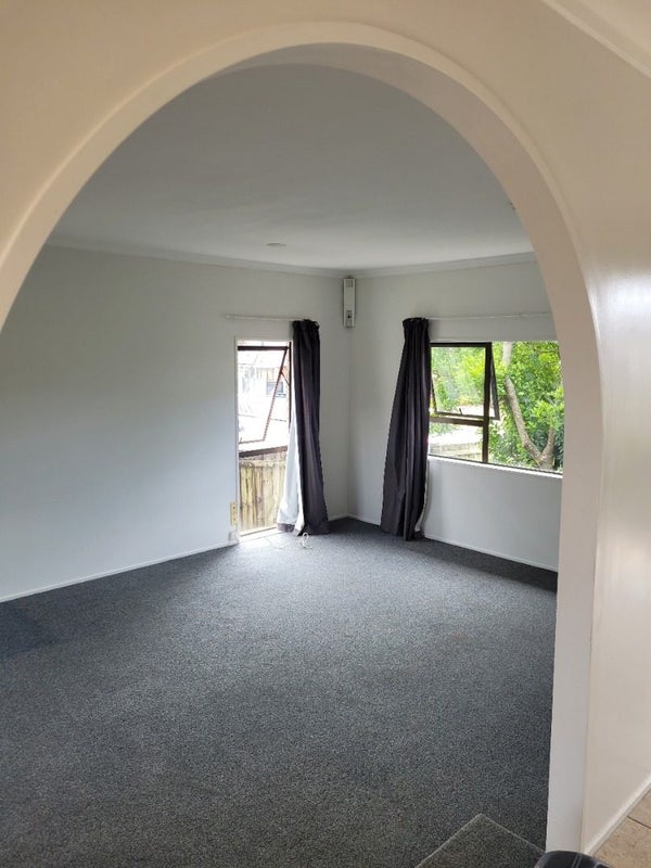 42 Barnhill Crescent, Pahurehure, Papakura - Carousel 2