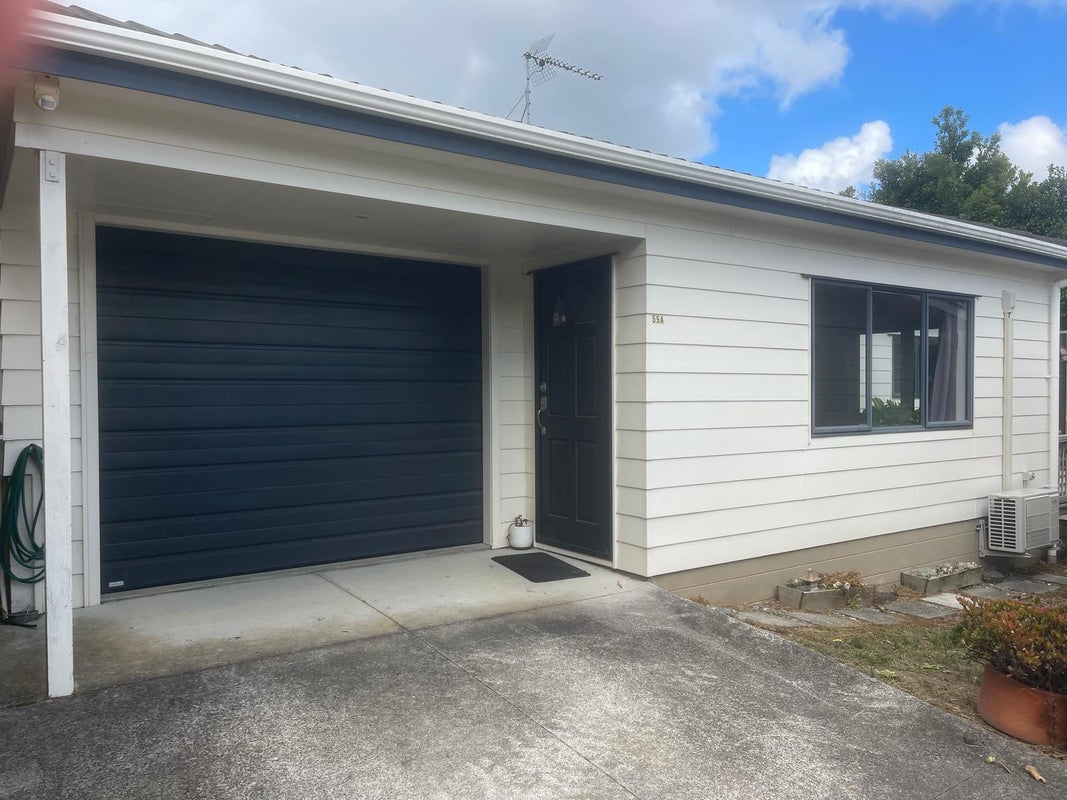 55A Lavery Place, Sunnynook, Auckland - Carousel 1