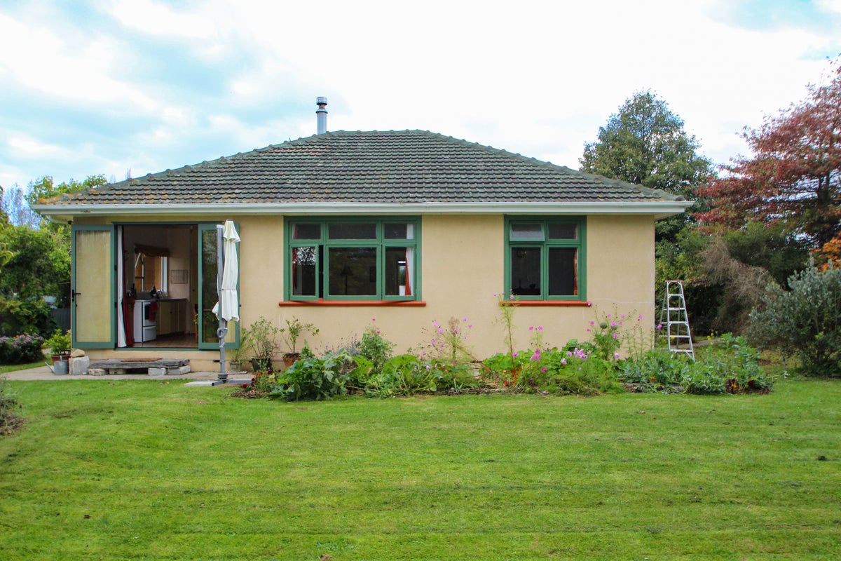 45 Weston Road, Waiareka Junction, Oamaru - Carousel 1