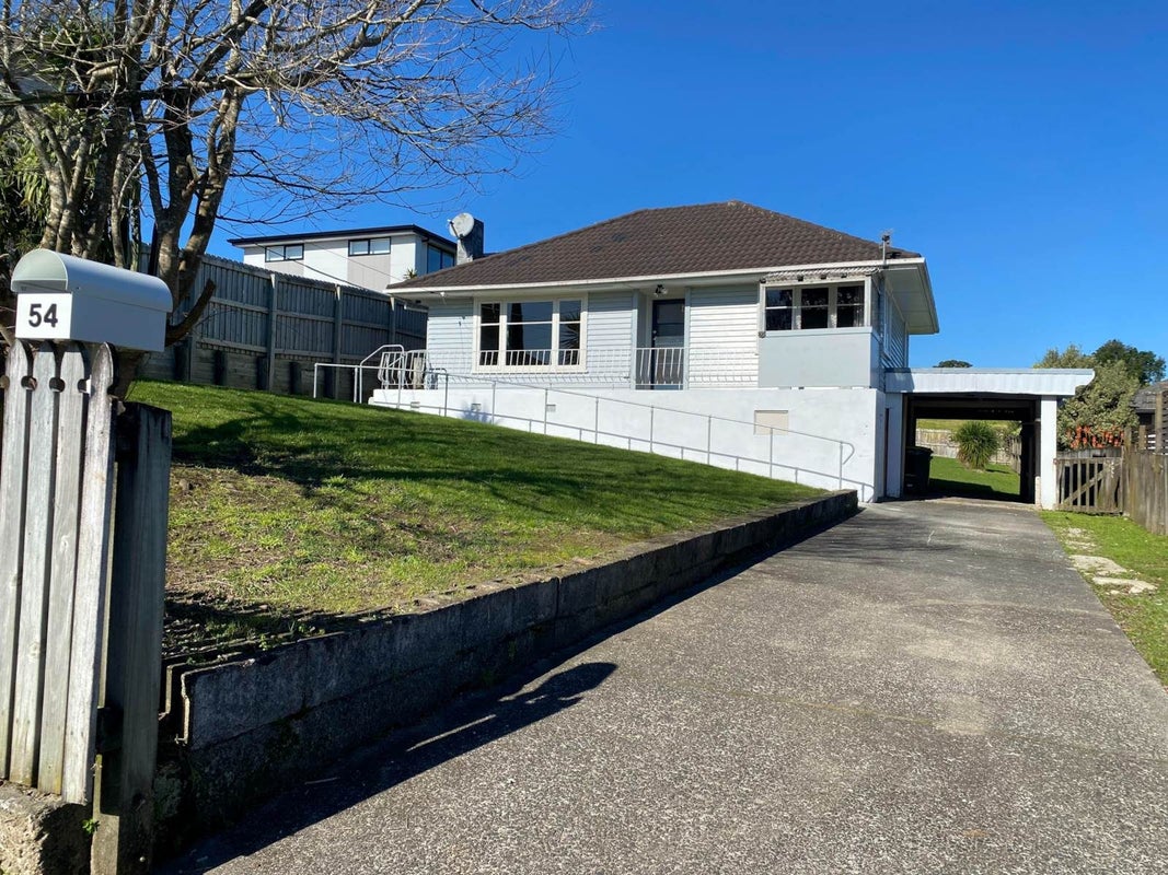 54 Vodanovich Road, Te Atatu South, Auckland - Carousel 1