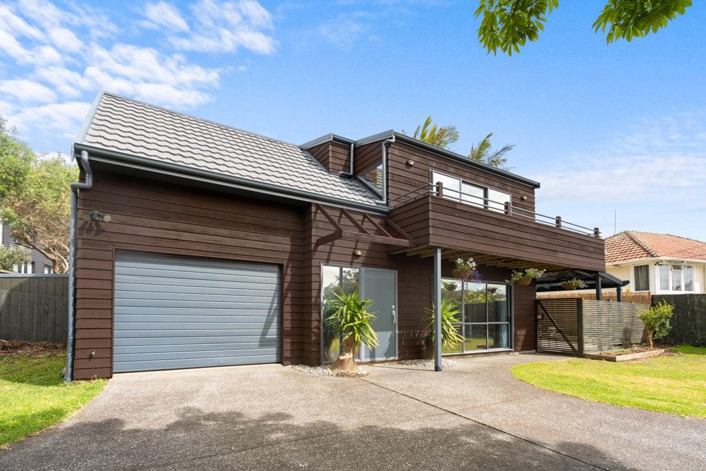 37A Silverton Avenue, Wai o Taiki Bay, Auckland - Carousel 2