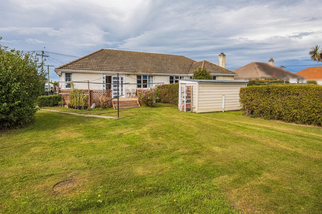 16 Pembroke Street, Oamaru North, Oamaru - Carousel 24