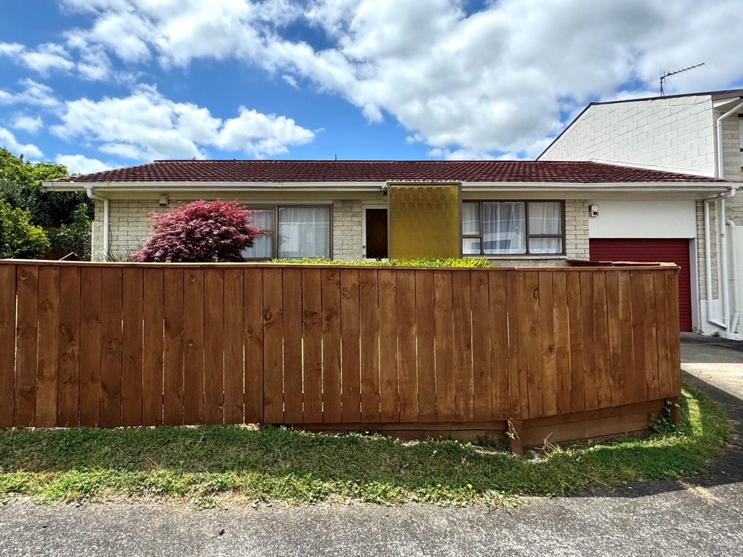 1/27 Butley Drive, Farm Cove, Auckland - Carousel 1