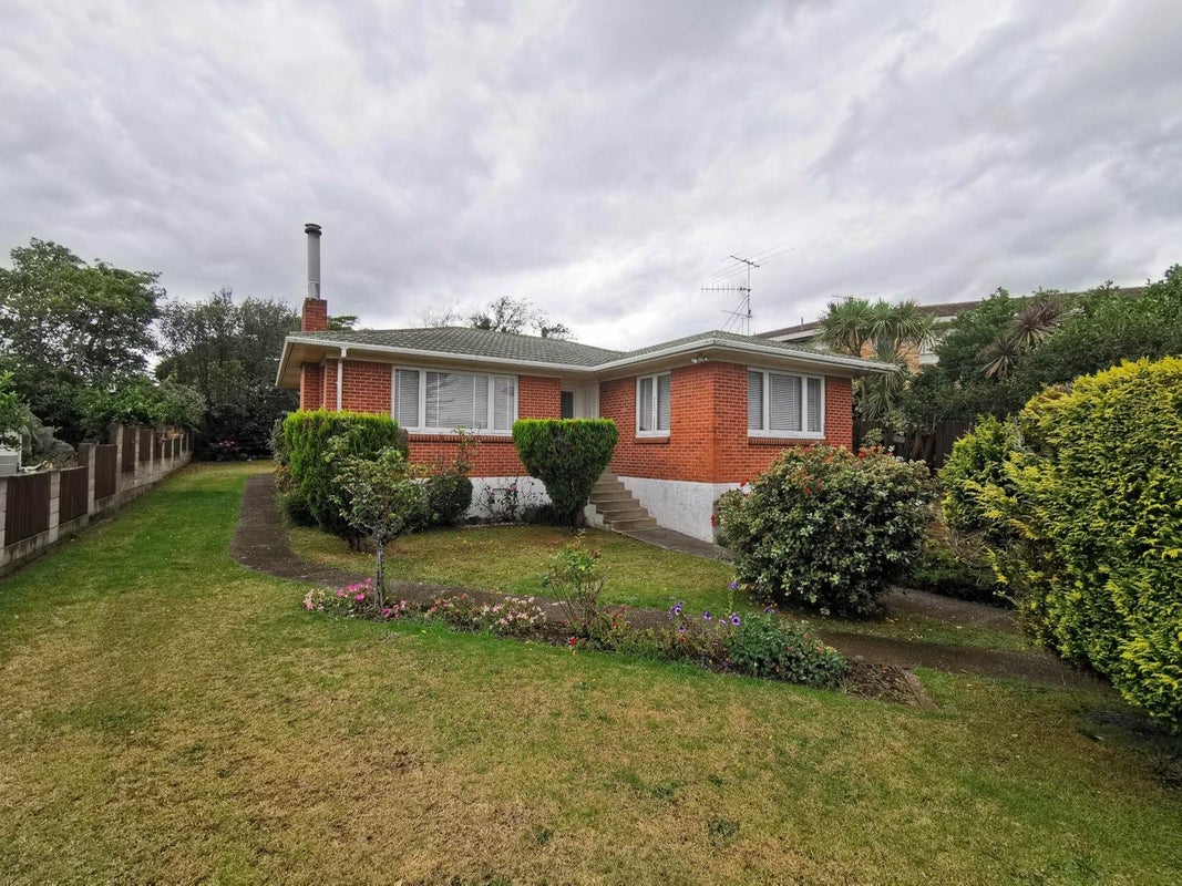 370 Ellerslie-Panmure Highway, Mount Wellington, Auckland - Carousel 1