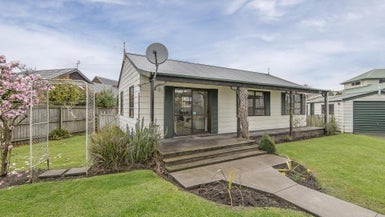 12A Koromiko Street, Saint Martins, Christchurch - Carousel 1