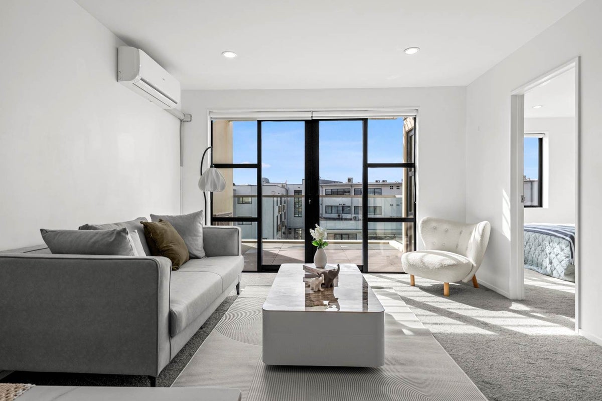 405/46 Rosedale Road, Rosedale, Auckland - Carousel 1