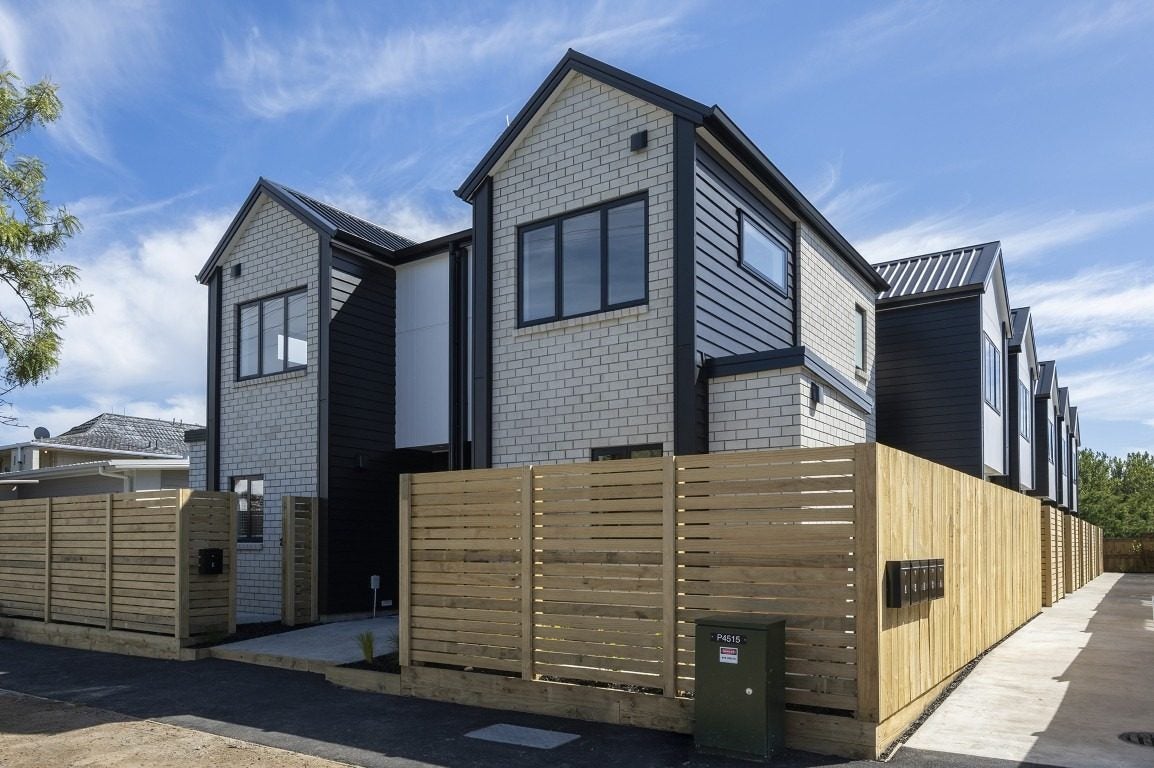 7/12 Charlemont Street, Whitiora, Hamilton - Carousel 1