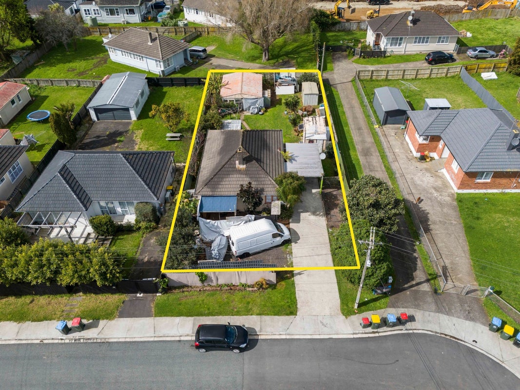 4 Runa Place, Mount Wellington, Auckland - Carousel 1