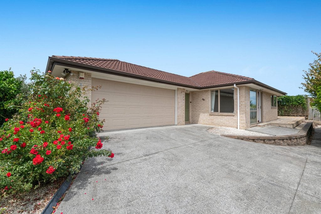 9 Raabia Close, Parakai, Helensville - Carousel 2