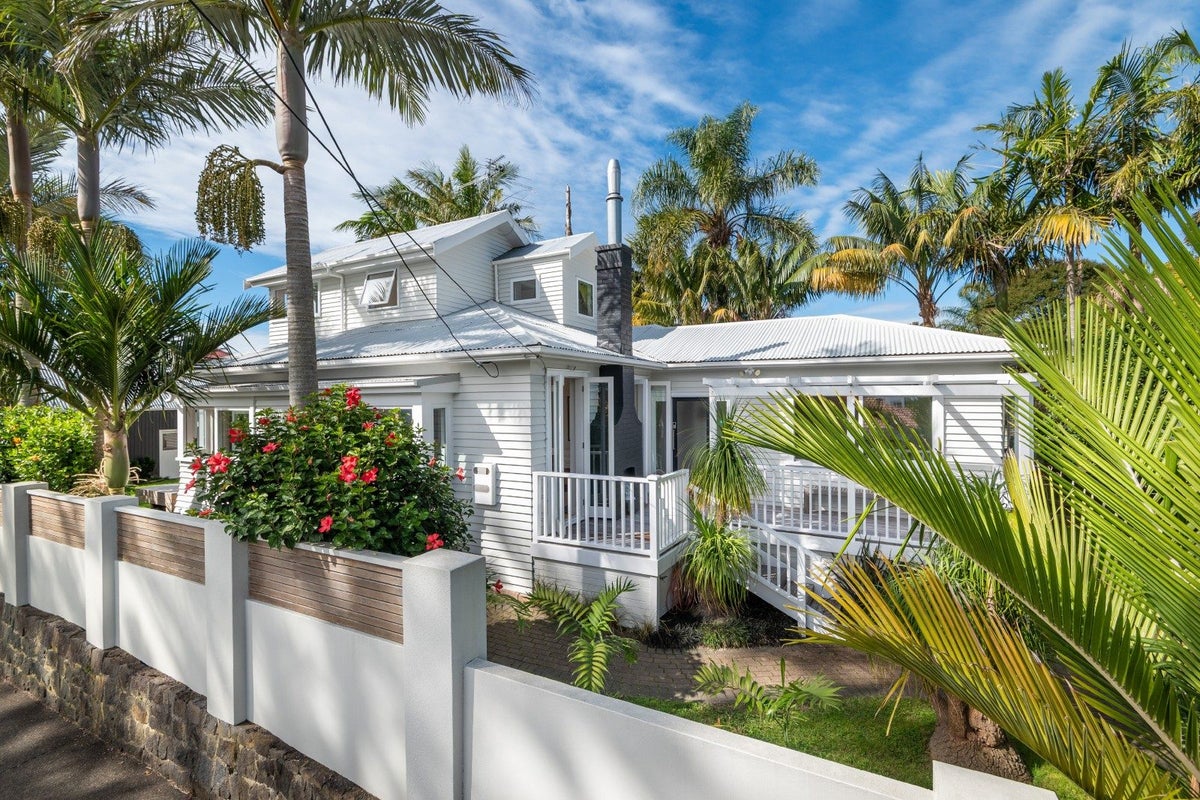 31 Regina Street, Westmere, Auckland - Carousel 1