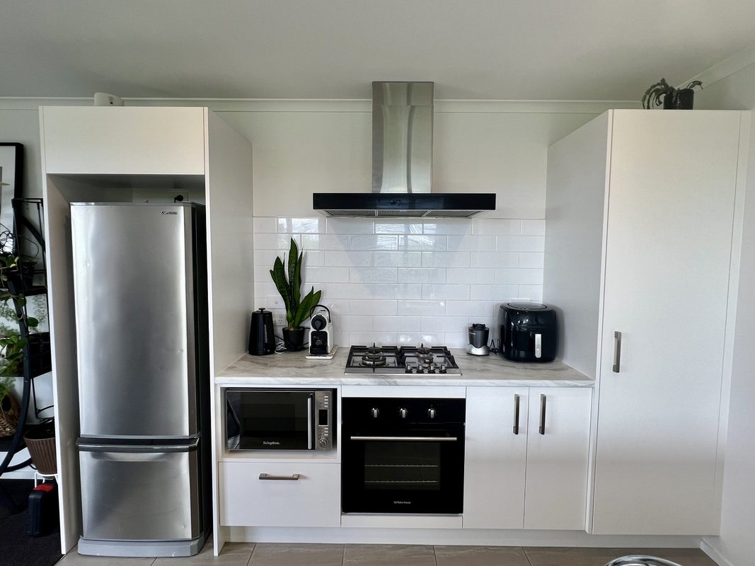 1/221 Baverstock Road, Grandview Heights, Hamilton - Carousel 2
