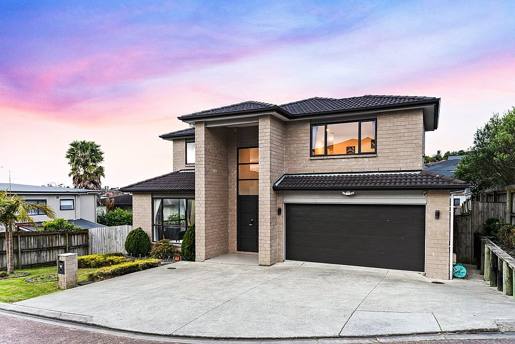 30 Fernhill Way, Oteha, Auckland - Carousel 1
