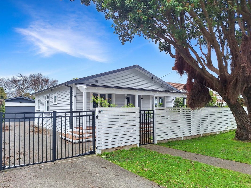 20 Thornycroft Avenue, Epuni, Lower Hutt - Carousel 1