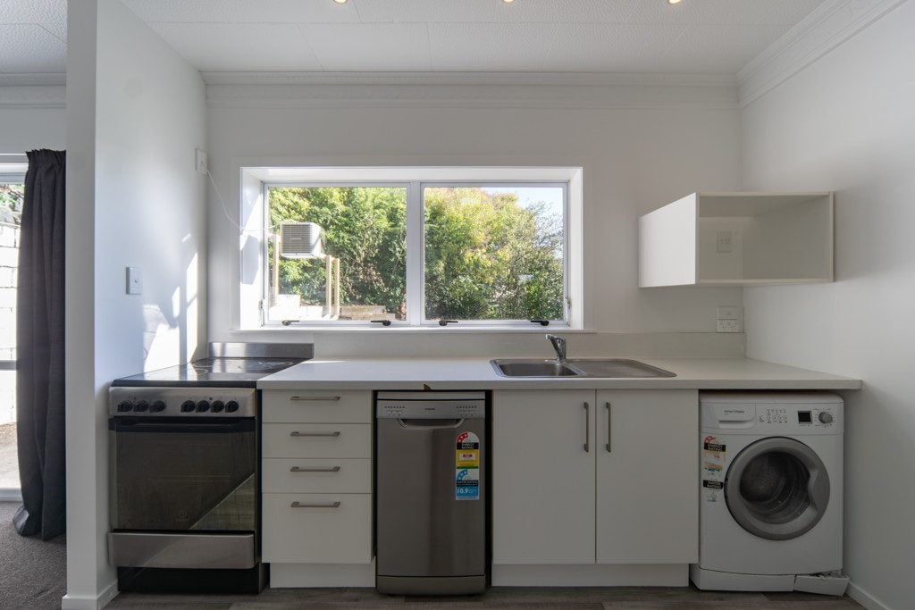 3 O'Donoghue Street, Hillcrest, Hamilton - Carousel 2