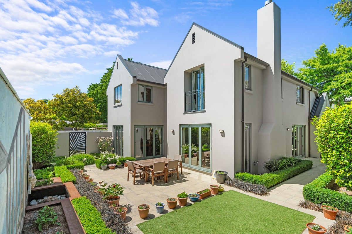 18A Daresbury Lane, Fendalton, Christchurch - Carousel 1