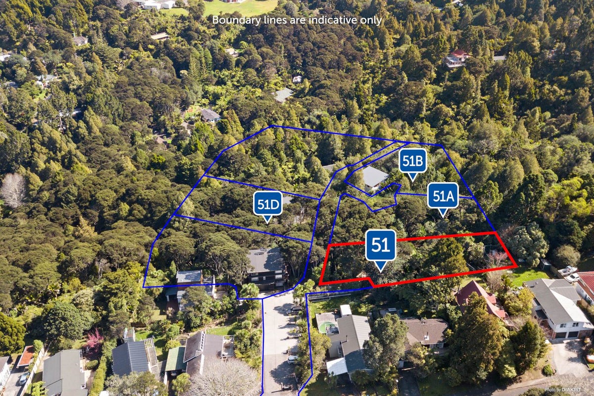 51 Rimutaka Place, Titirangi, Auckland - Carousel 7