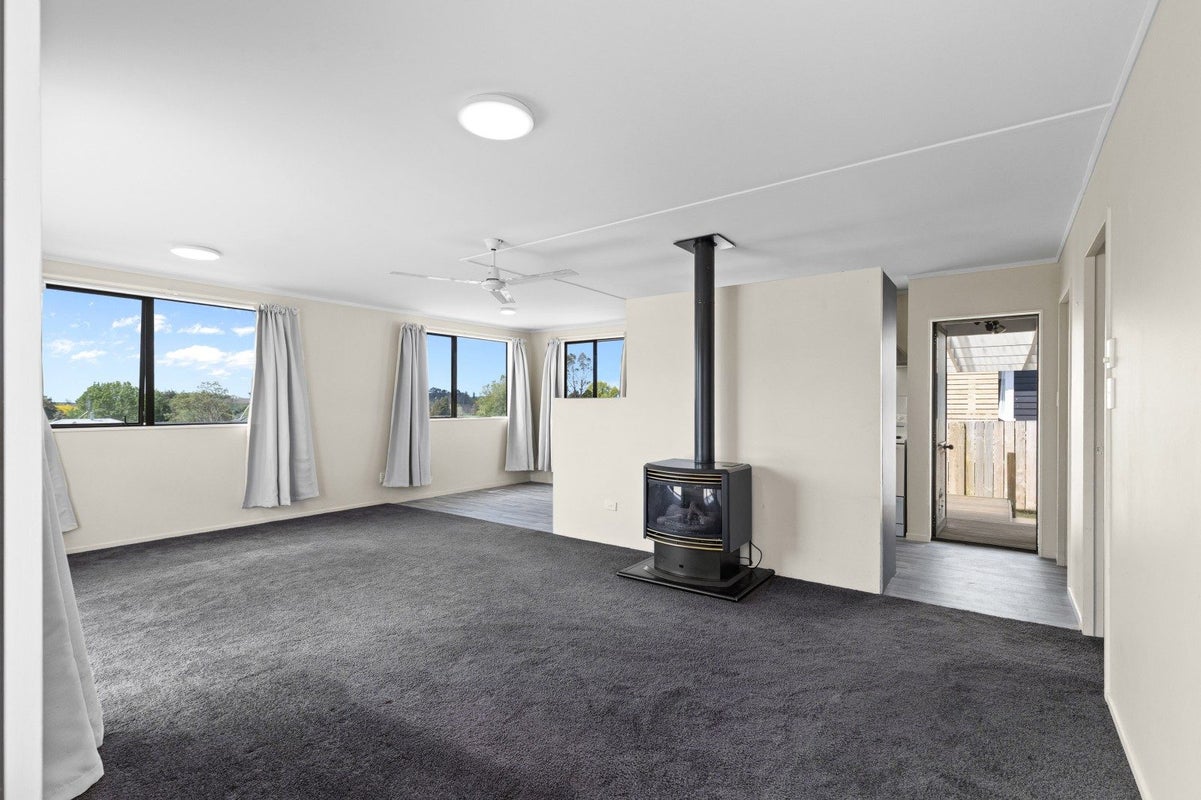 1 Rolleston Street, Kihikihi, Te Awamutu - Carousel 2