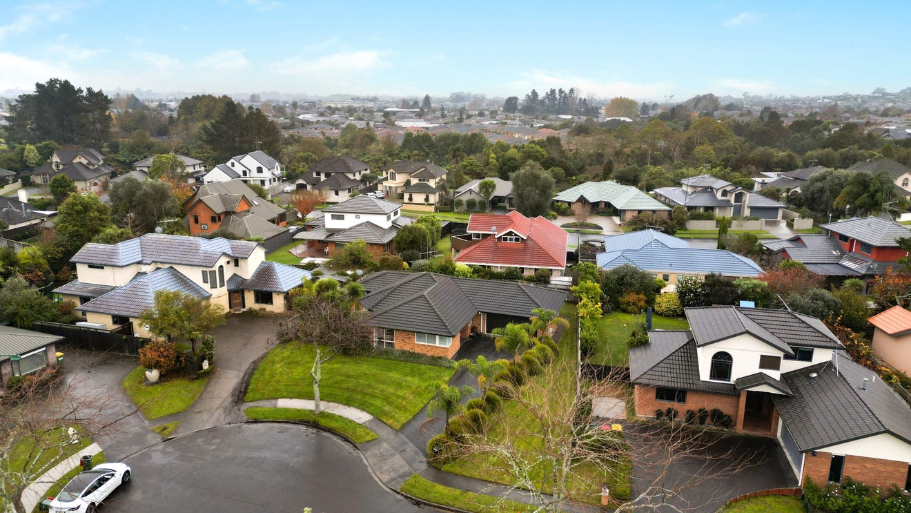 18 Ballantrae Place, Huntington, Hamilton - Carousel 18