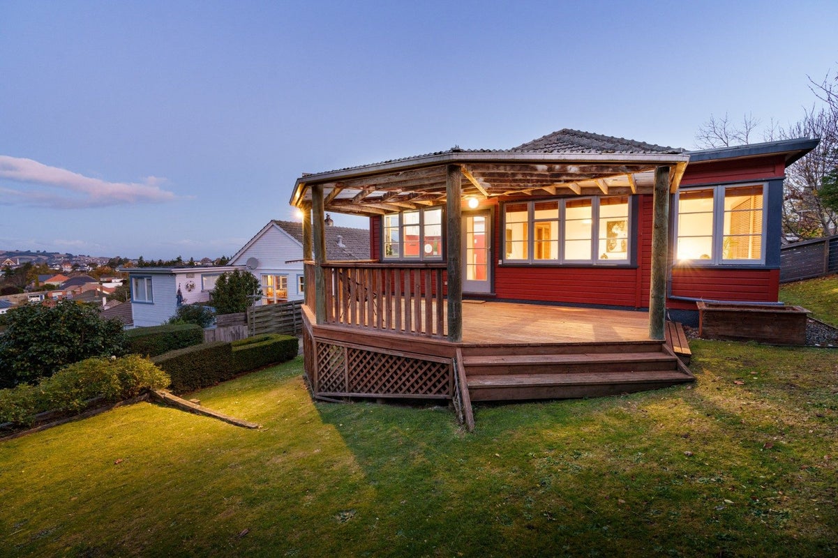 218 Burt Street, Wakari, Dunedin - Carousel 1
