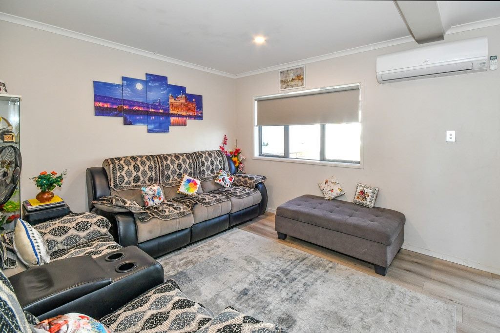 54 Chapel Road, Flat Bush, Auckland - Carousel 2