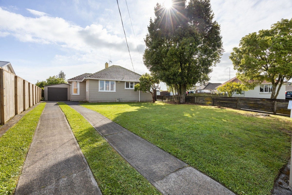 38 Rawlings Street, Bader, Hamilton - Carousel 2