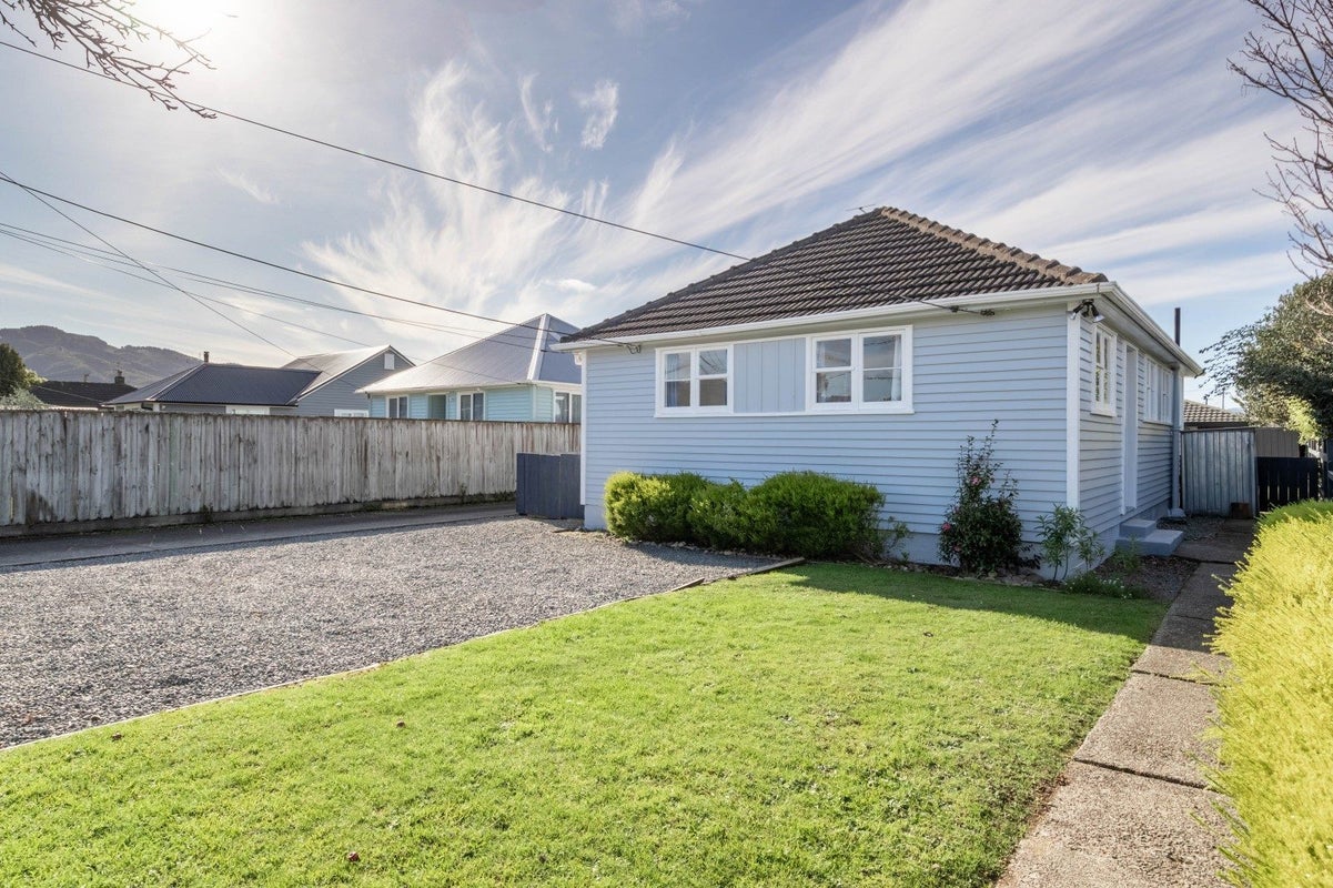 19 Liverpool Street, Trentham, Upper Hutt - Carousel 17