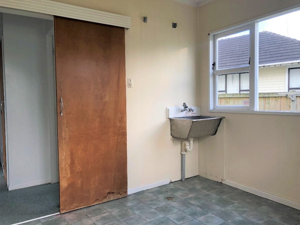 42 Durham Street, Te Atatu Peninsula, Auckland - Carousel 12