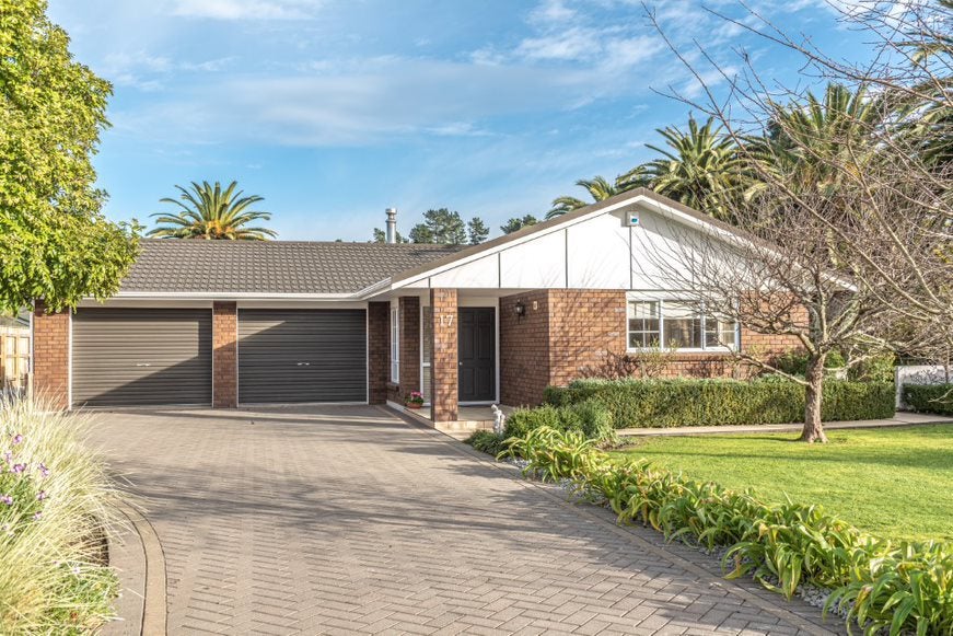 17 Delhi Avenue, Aramoho, Whanganui - Carousel 1
