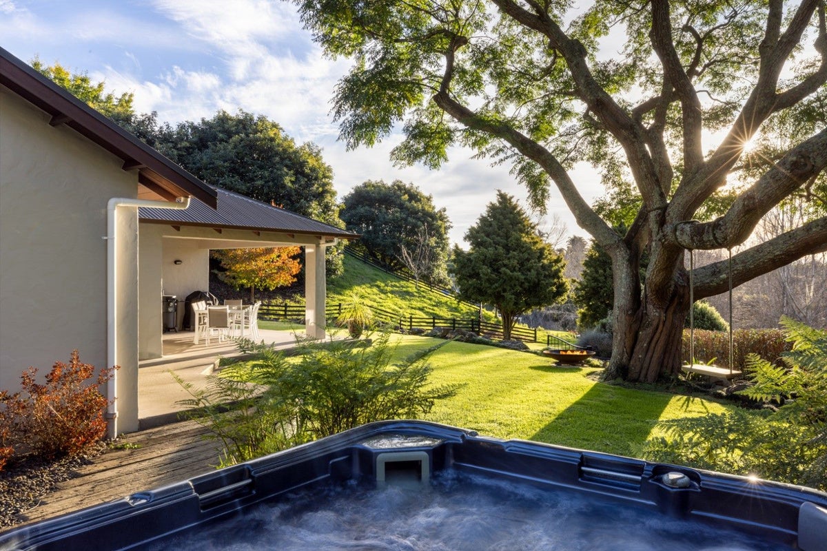 8 Plane Tree Lane, Tauriko, Tauranga - Carousel 1