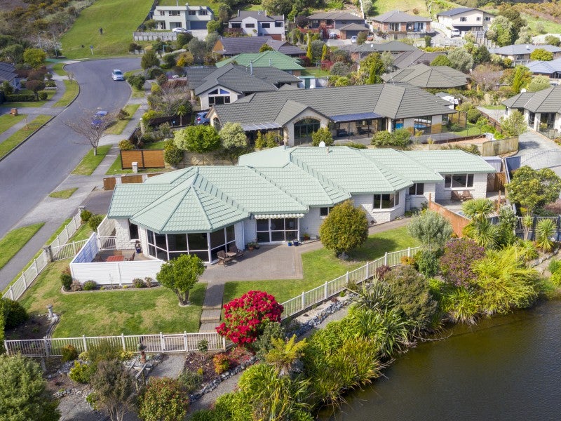 16 Harry Shaw Way, Raumati South, Paraparaumu - Carousel 2