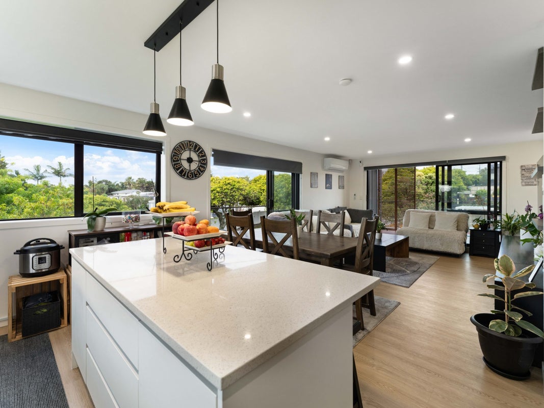 1/119 Gardner Avenue, New Lynn, Auckland - Carousel 1