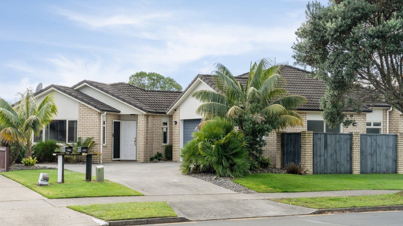 657 Gloucester Road, Papamoa Beach, Papamoa - Carousel 2