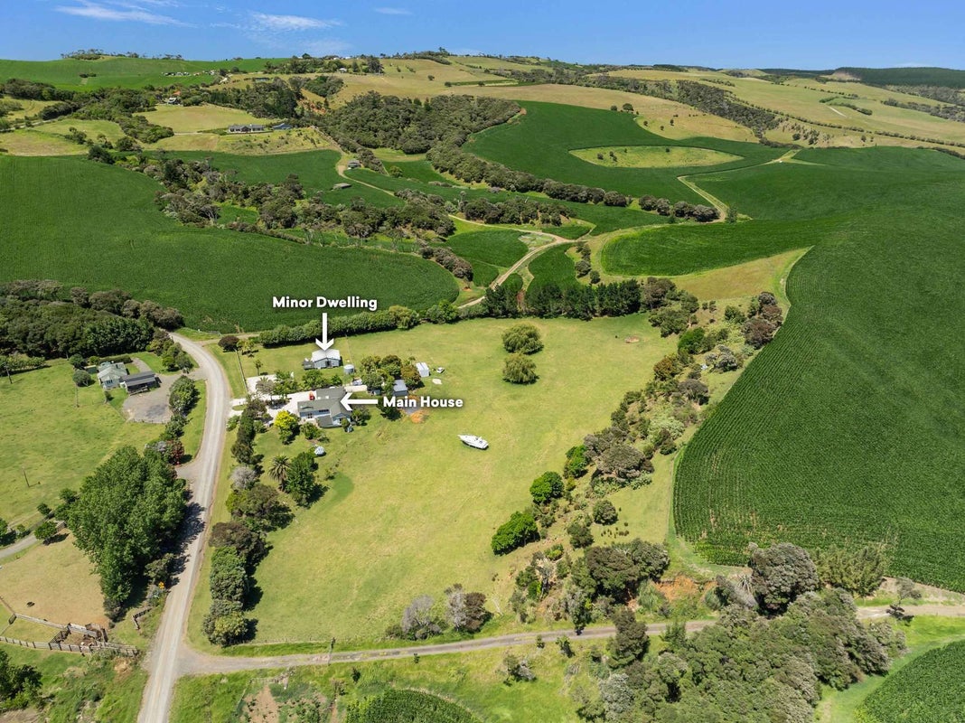 3265 South Head Road, South Head, Helensville - Carousel 2