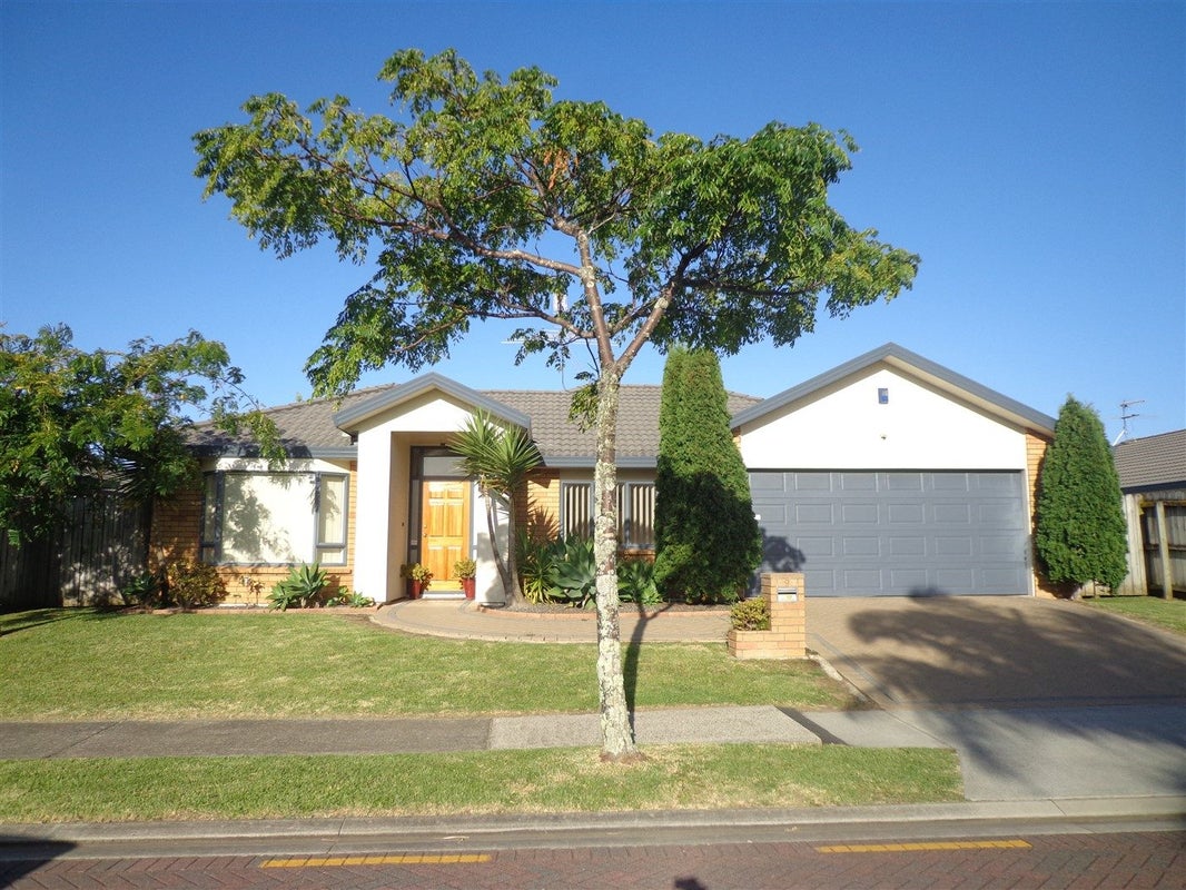 9 Feeny Crescent, East Tamaki, Auckland - Carousel 1