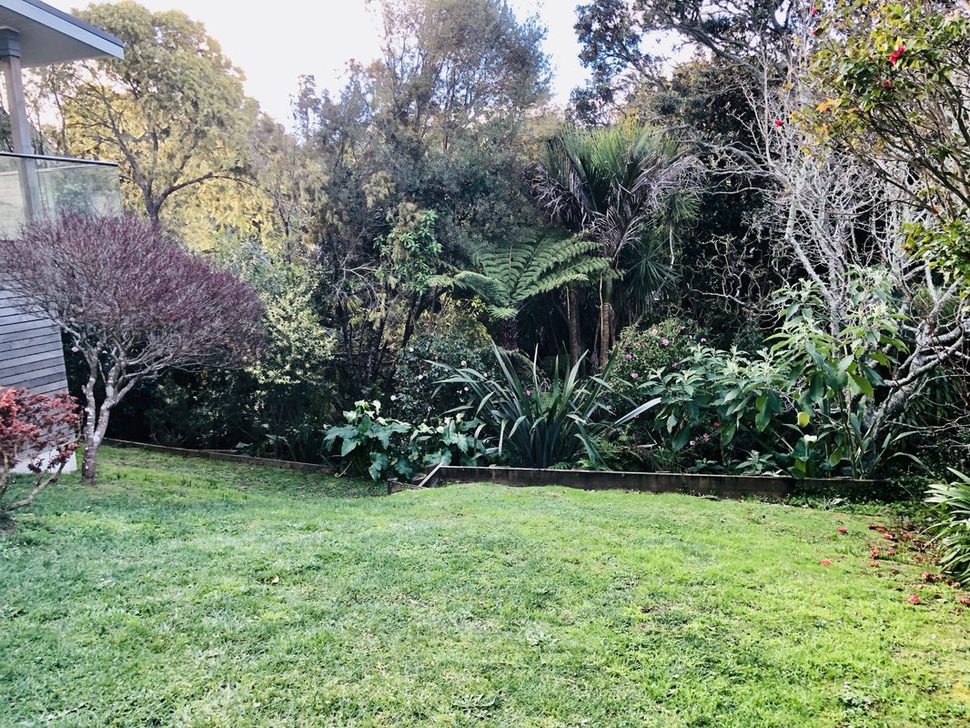 15 Beacon Avenue, Campbells Bay, Auckland - Carousel 2