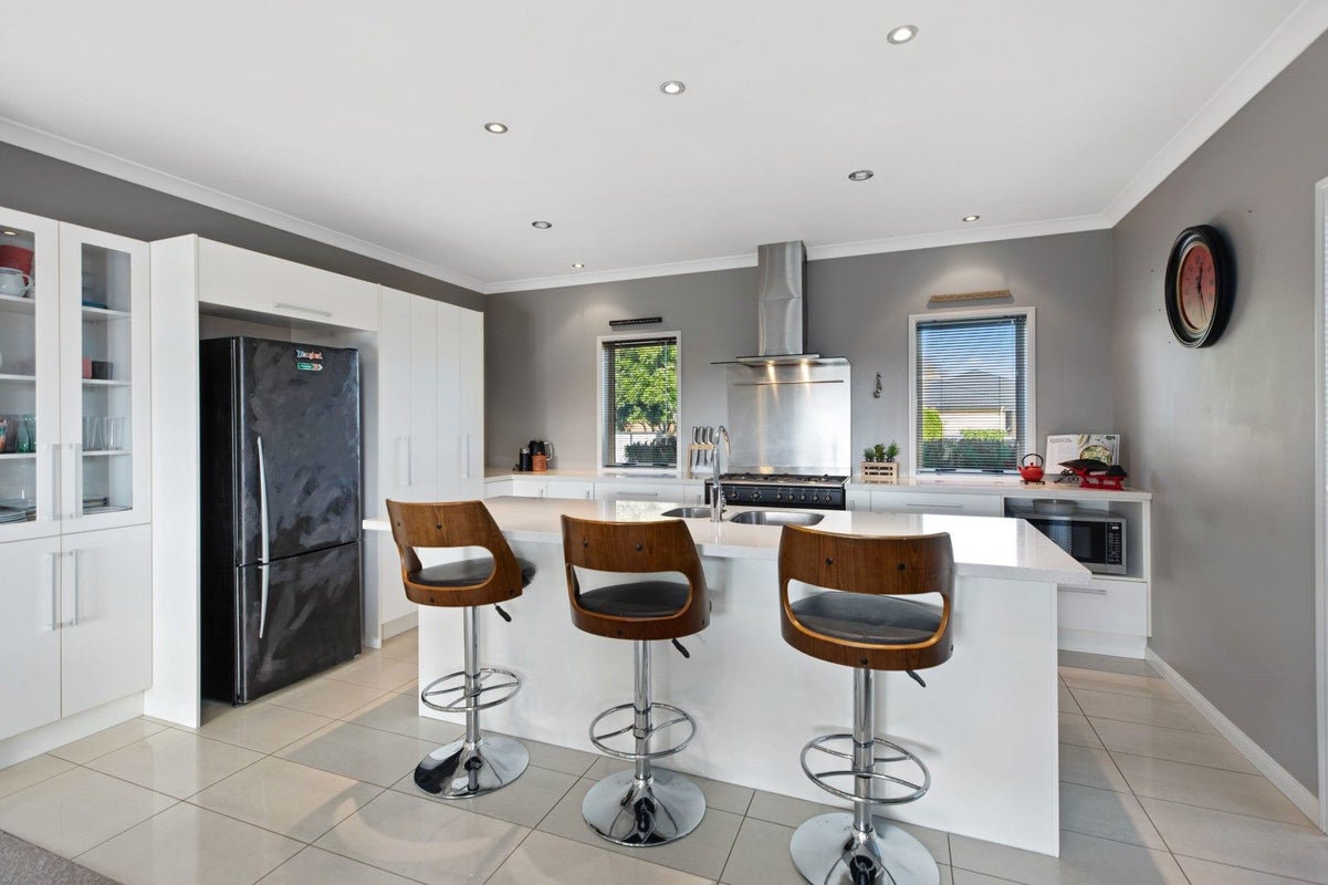 9 Bellbird Rise, Pyes Pa, Tauranga - Carousel 2