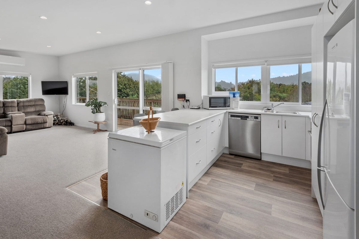 86 Alcoba Street, Kamo, Whangarei - Carousel 2