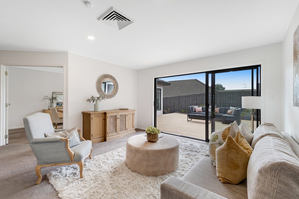 32 Ambleside Drive, Northpark, Auckland - Carousel 2