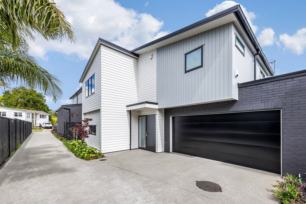 30B Pembroke Crescent, Glendowie, Auckland - Carousel 1