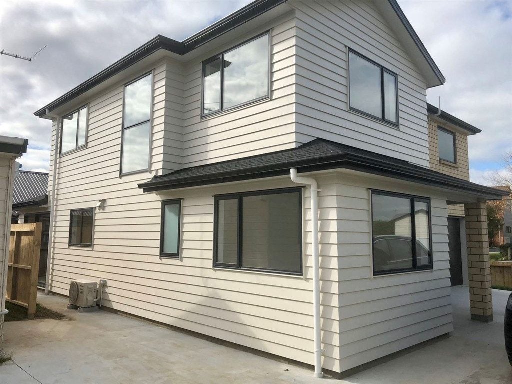 45 Carnoustie Drive, Wattle Downs, Auckland - Carousel 1