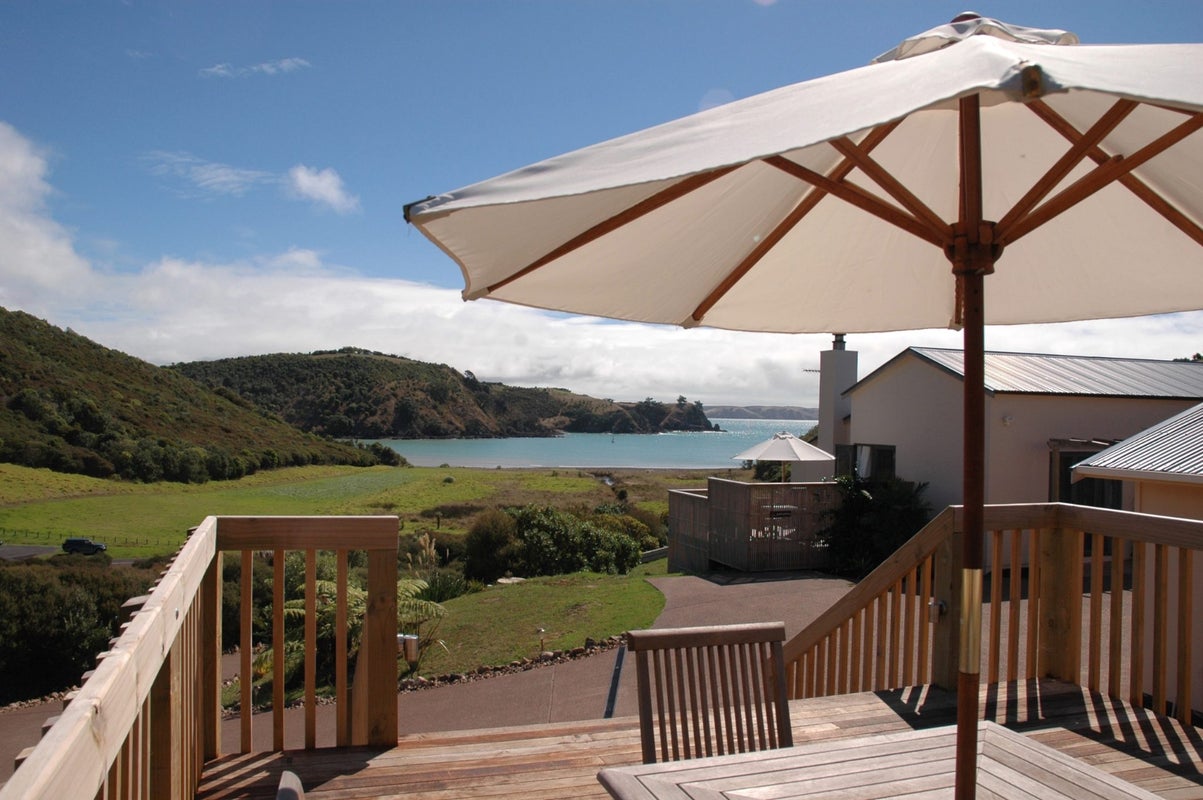 68 Korora Road, Oneroa, Waiheke Island - Carousel 1