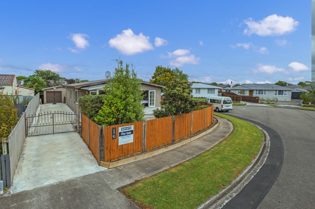 1 Weber Place, Roslyn, Palmerston North - Carousel 13