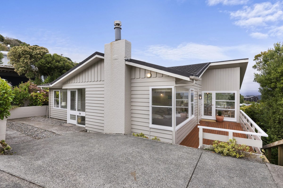 58 Bedford Street, Northland, Wellington - Carousel 1