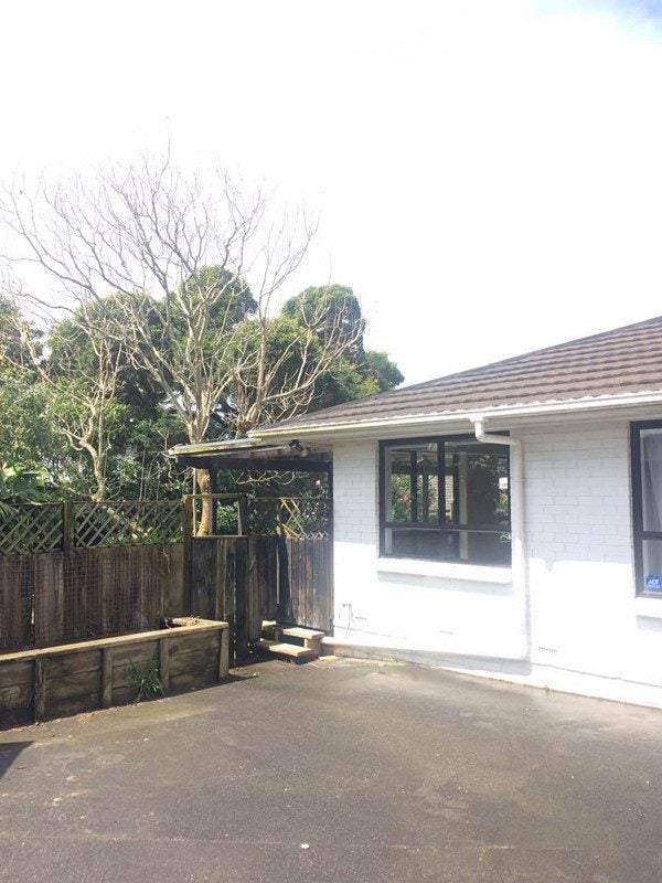34 Kings Road, Panmure, Auckland - Carousel 2